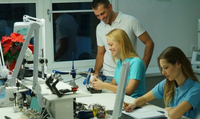 1756438027-1100347_1280x1024