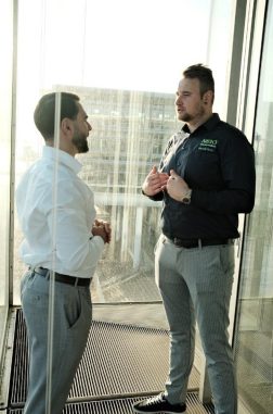 1757150354-1561900_1280x1024