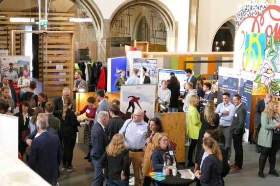 1759349194-1426905_1280x1024