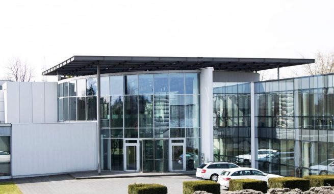 1761346091-1570417_1280x1024