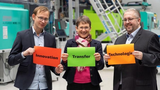 1761508408-1551252_1280x1024