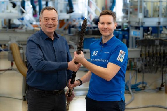 1761613465-1450052_1280x1024