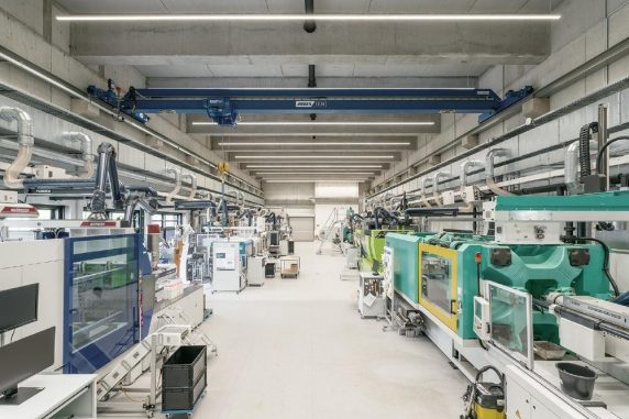 1761629368-1437065_1280x1024