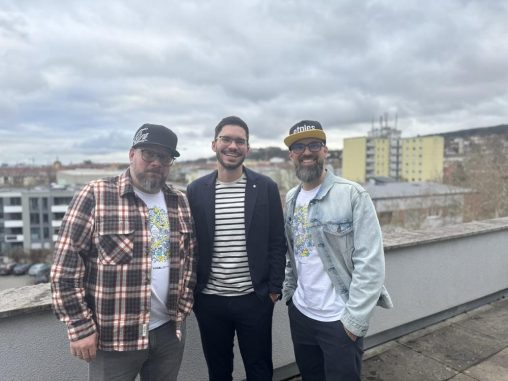 1761768961-1533664_1280x1024