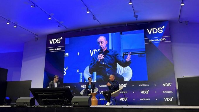 1761834567-1572495_1280x1024